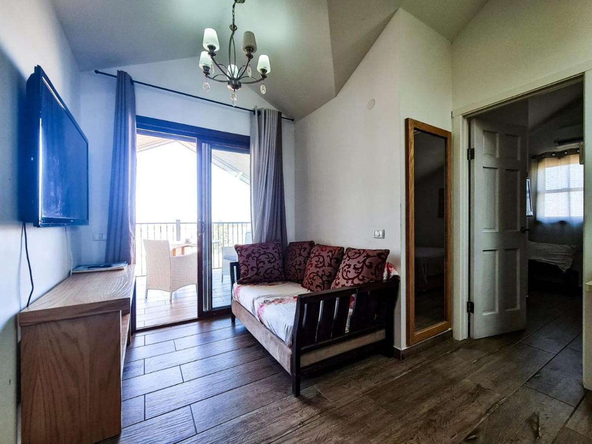 קדמת צבי Villa Buitenkant foto